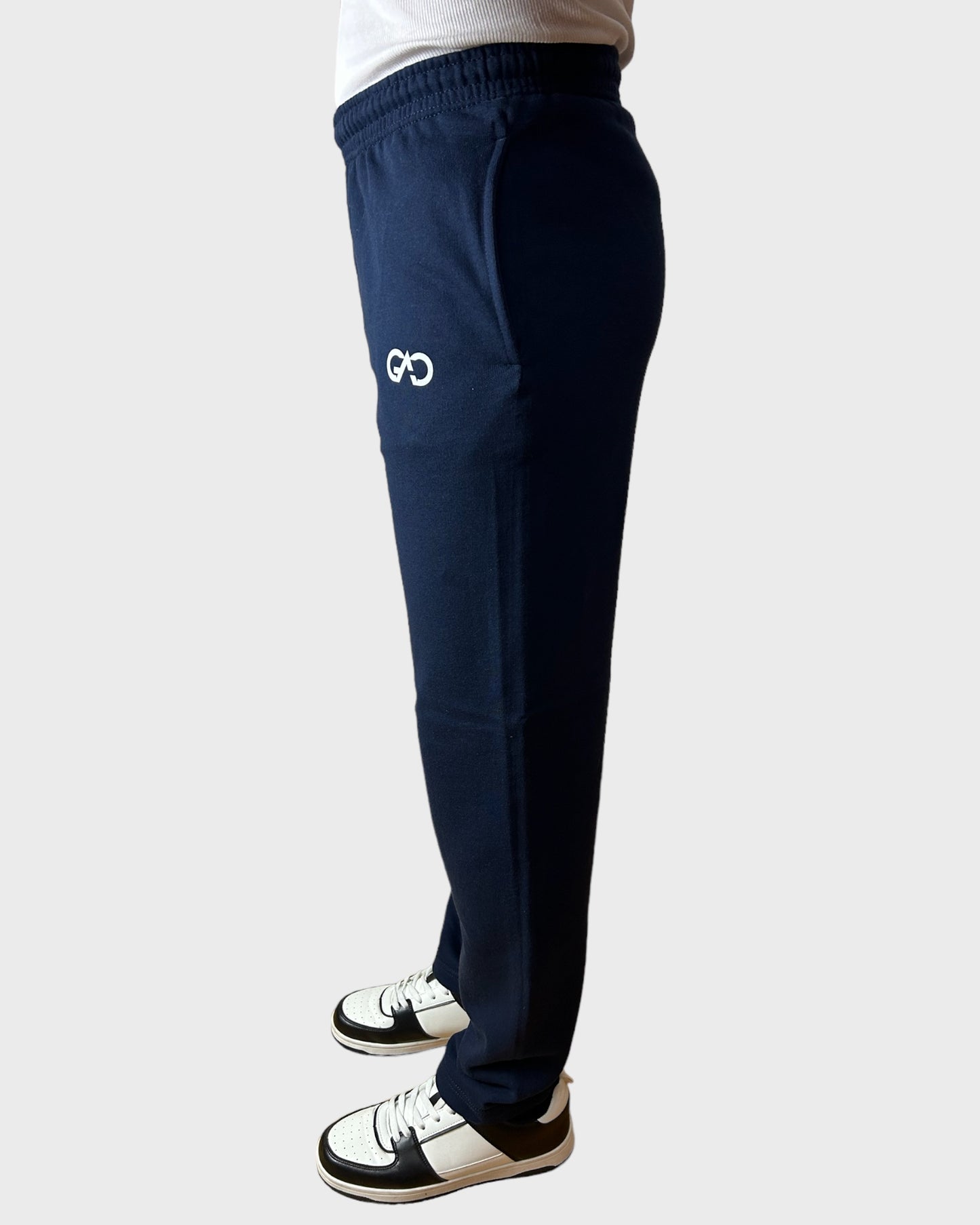 STRAIGHT LEG SWEATPANTS IN NAVY